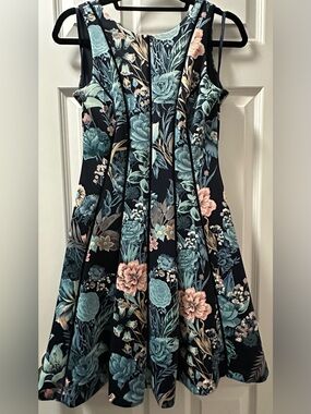 White House Black Market Navy flowered Dress